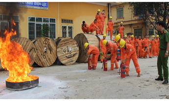 Sẵn sàng trên trận tuyến chống “giặc lửa”