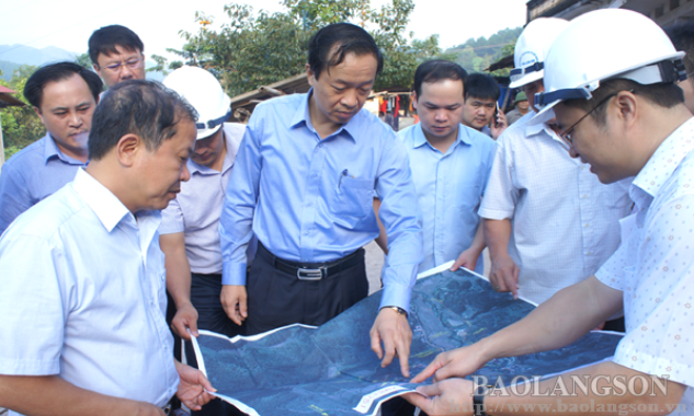 Chủ tịch UBND tỉnh Lạng Sơn kiểm tra công trình đường tại huyện Lộc Bình, Đình Lập