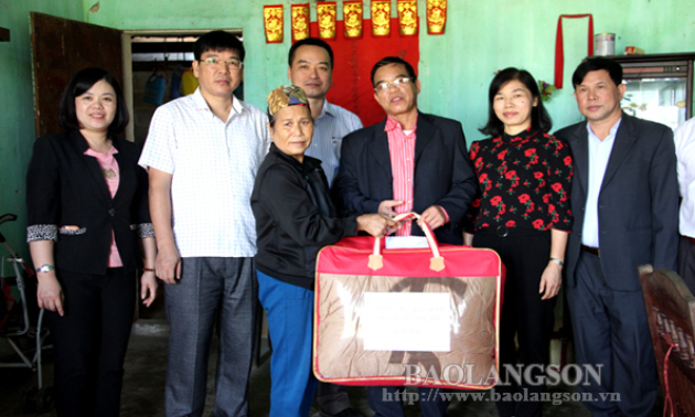 Cụm Thi đua I các cơ quan ban Đảng tổ chức về nguồn tại xã Hoàng Văn Thụ