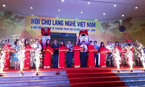 Khai mạc Hội chợ làng nghề Việt Nam