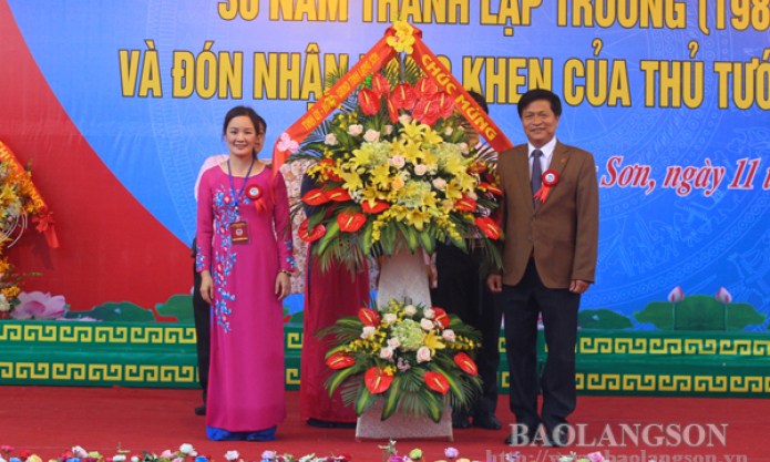 Trường THPT Chuyên Chu Văn An Lạng Sơn kỷ niệm 30 năm thành lập