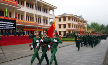 Xây dựng nền quốc phòng toàn dân gắn với thế trận an ninh nhân dân