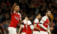 Arsenal thắng hủy diệt ngày đầu năm 2019, Tottenham trở lại tốp 2