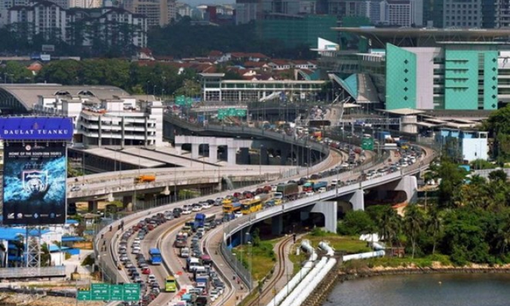 Nhiều chuyến du lịch từ Singapore sang Malaysia bị hủy bỏ