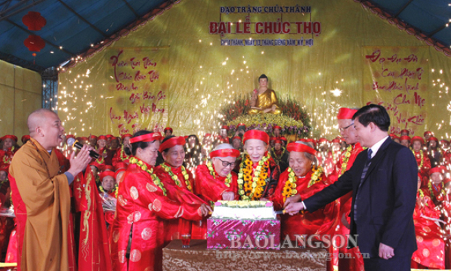 Chúc thọ 332 người cao tuổi