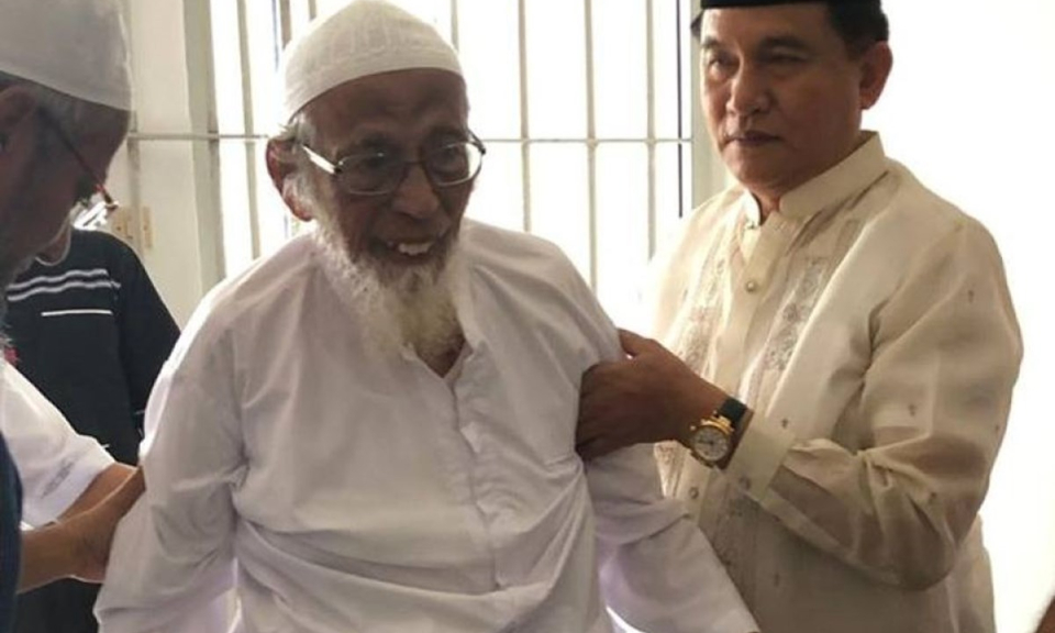 Trùm khủng bố Indonesia Abu Bakar Bashir chết ngay sau khi ra tù