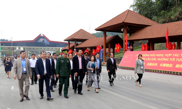 Lãnh đạo các tỉnh thăm quan, khảo sát tiềm năng du lịch tại Lạng Sơn