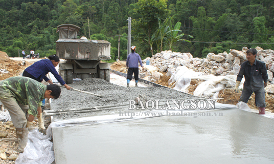 Khẩn trương triển khai các công trình xây dựng