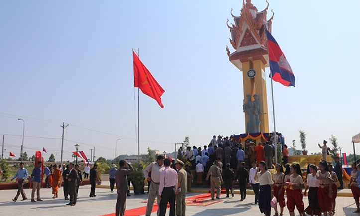 Khánh thành Đài Hữu nghị Việt Nam – Campuchia tỉnh Banteay Meanchay