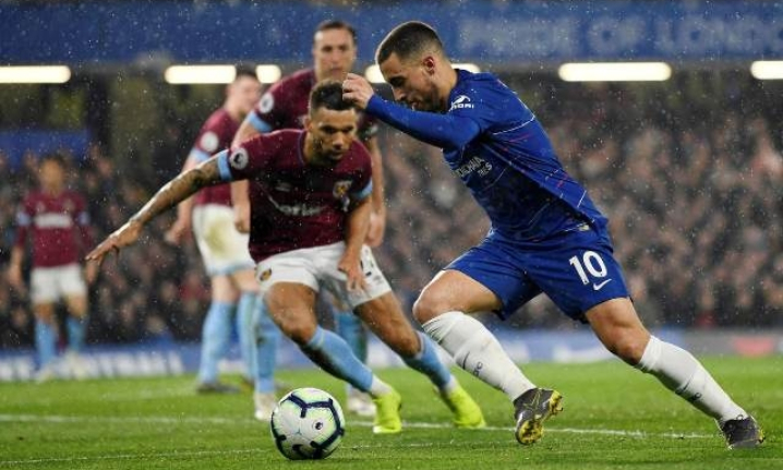 Hazard đưa Chelsea nhảy lên tốp 3