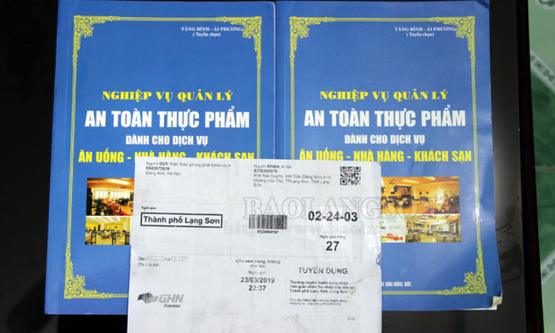 Cảnh giác với chiêu trò giả danh cán bộ để bán sách