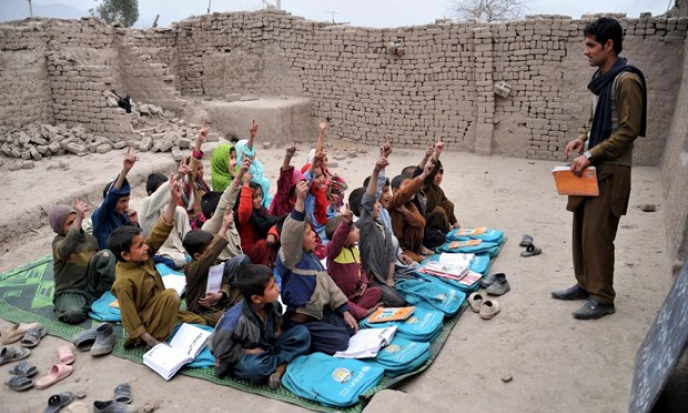 UNICEF cảnh báo tình trạng 'học dưới làn đạn' tại Afghanistan