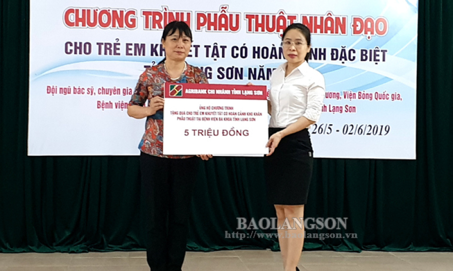 Khai mạc chương trình phẫu thuật cho trẻ em khuyết tật có hoàn cảnh đặc biệt khó khăn