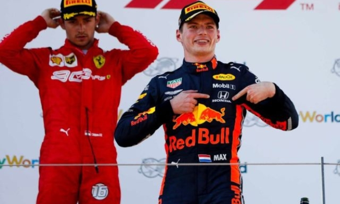 Verstappen giành chiến thắng kịch tính cho Red Bull