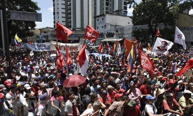 Nga, Trung Quốc kêu gọi tôn trọng quyền tự quyết của Venezuela