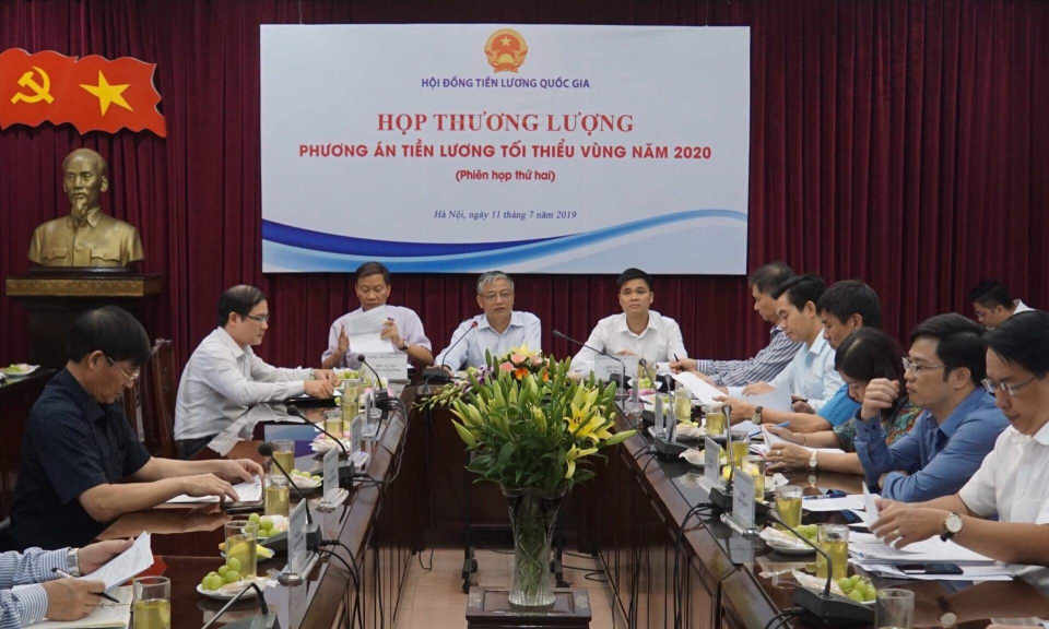 Chốt mức tăng lương tối thiểu vùng năm 2020 là 5,5%