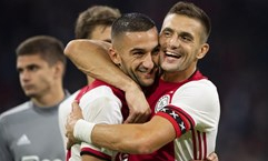 Champions League: Nhiều đội bóng mạnh gục ngã, Ajax hút chết