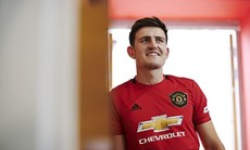 Harry Maguire trở thành trung vệ đắt giá nhất lịch sử chuyển nhượng