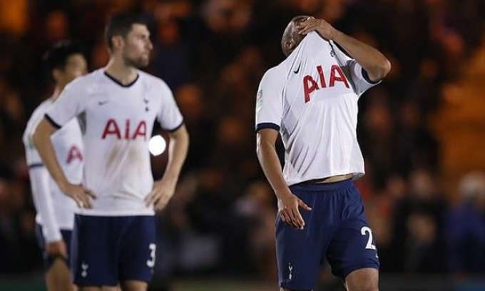 Kết quả bóng đá: Tottenham thua sốc, Arsenal thắng đậm 5-0