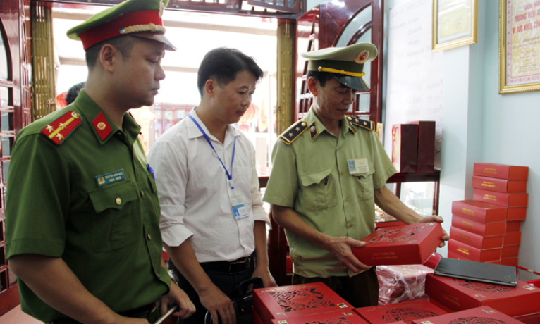 Siết chặt quản lý an toàn thực phẩm Tết Trung thu