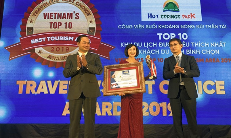 Khu du lịch Núi Thần Tài vào top 10 điểm đến yêu thích nhất