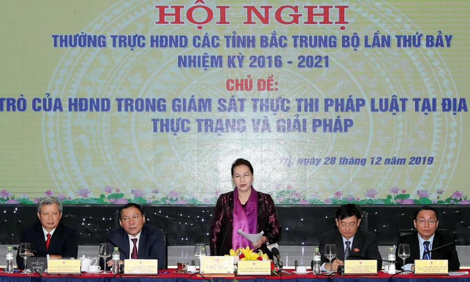 Chủ tịch Quốc hội dự Hội nghị Thường trực HĐND Bắc Trung Bộ