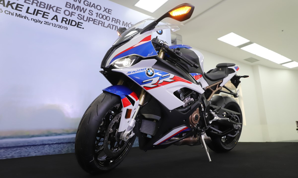 BMW Motorrad giới thiệu S 1000 RR hoàn toàn mới tại Việt Nam