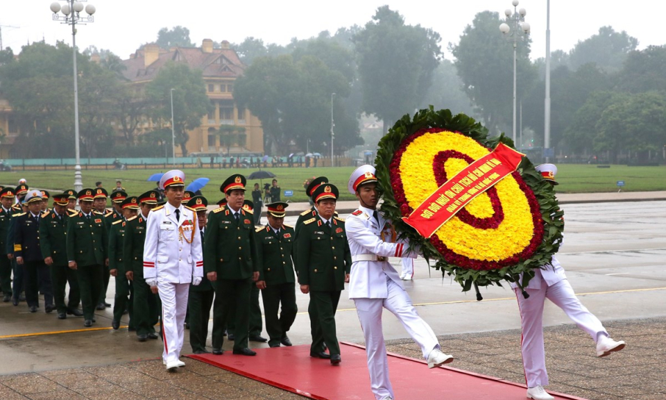 Quân ủy Trung ương, Bộ Quốc phòng vào Lăng viếng Chủ tịch Hồ Chí Minh