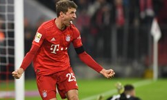 ‘Hủy diệt’ Schalke 04, Bayern Munich chỉ còn kém ngôi đầu 1 điểm