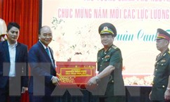 Thủ tướng Nguyễn Xuân Phúc chúc Tết các đơn vị tại Đà Nẵng