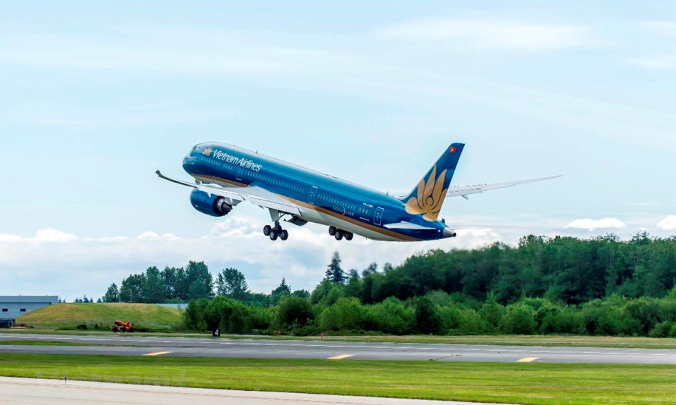 Vietnam Airlines khôi phục toàn bộ chuyến bay nội địa, chờ mở quốc tế