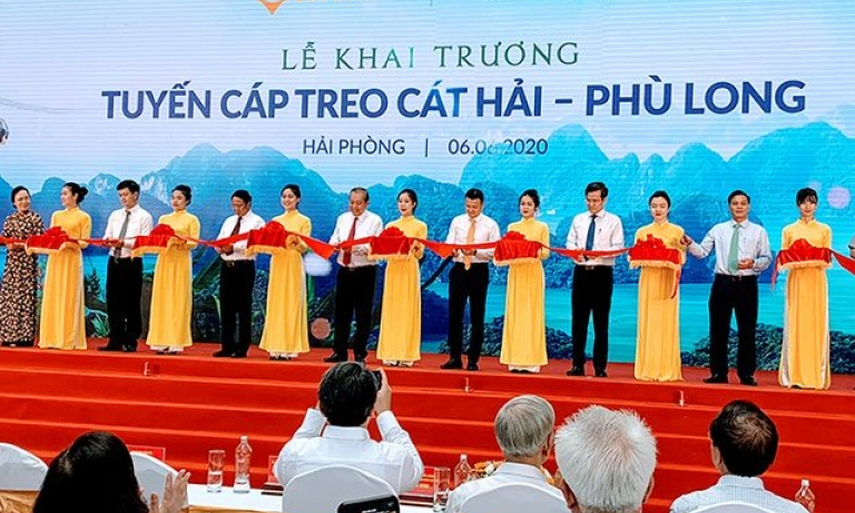 Tuyến cáp treo vượt biển có trụ cao nhất thế giới đi vào hoạt động