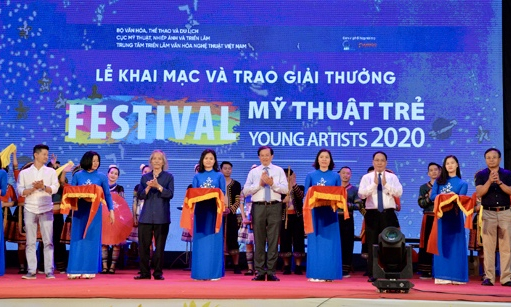 91 tác phẩm được trưng bày tại Festival Mỹ thuật trẻ năm 2020