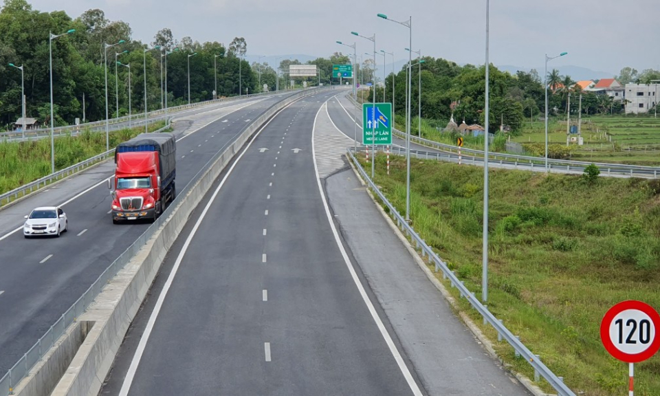 Bộ trưởng GTVT: Sử dụng ngân sách phải lấy chữ “Tâm” để làm