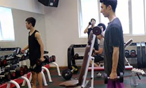 Luyện tập gym: Phong trào rèn luyện sức khỏe được nhiều người trẻ lựa chọn