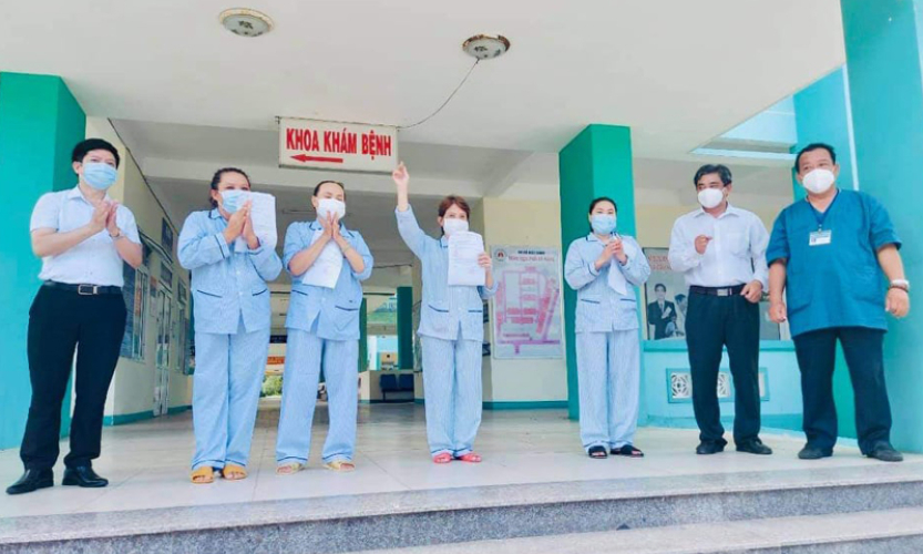 Bốn bệnh nhân đầu tiên của Đà Nẵng khỏi bệnh Covid-19