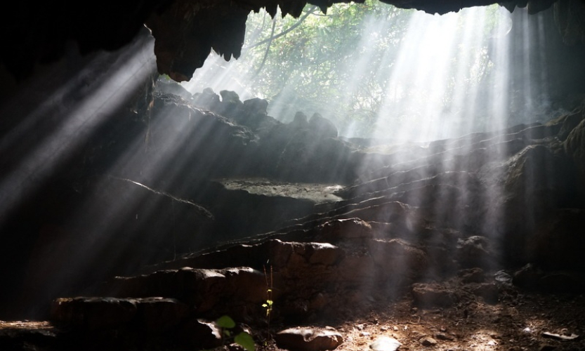 Khám phá động Thiên Hà hấp dẫn, độc đáo ở Ninh Bình