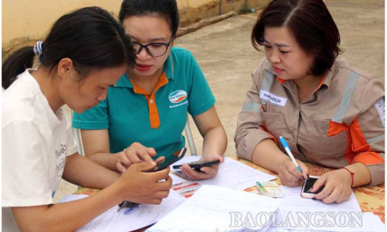 Công ty Điện lực Lạng Sơn: Đẩy mạnh thực hiện thanh toán tiền điện không dùng tiền mặt