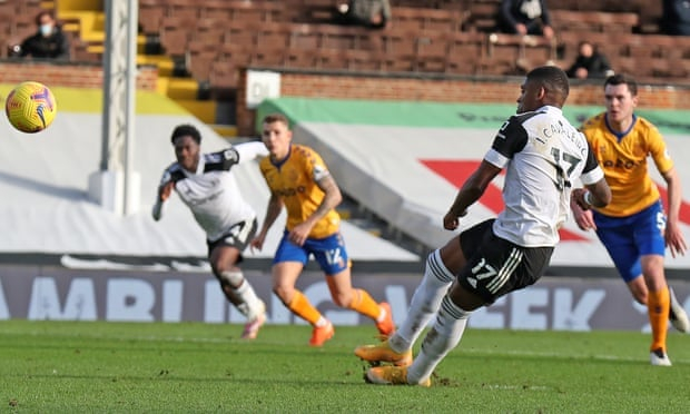 Everton thắng Fulham 3-2