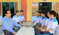 Thầy Nguyễn Minh Thiện và hành trình "gieo chữ" cho học sinh vùng sâu