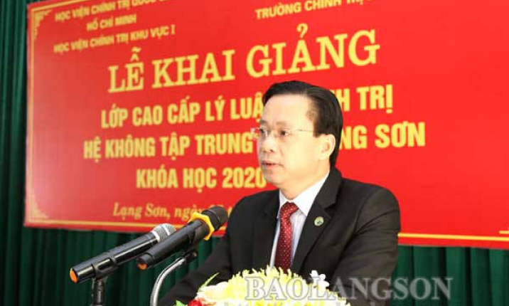 Khai giảng lớp cao cấp lý luận hệ không tập trung