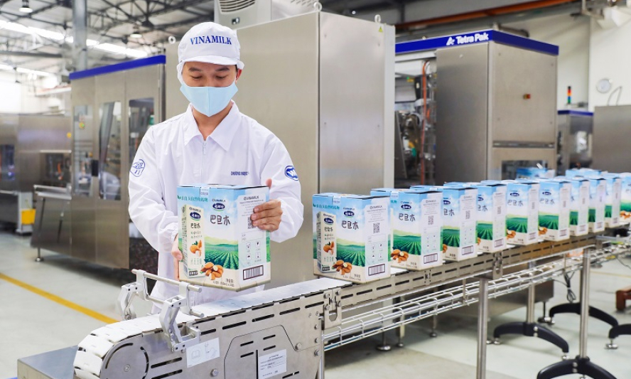 Vinamilk xuất khẩu sữa hạt và sữa đặc sang Trung Quốc