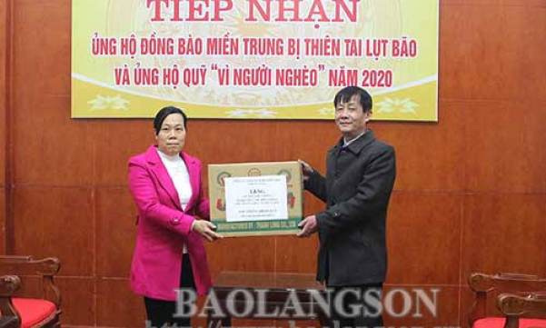 Ủng hộ 1.000 thùng bánh tặng các đối tượng dịp tết