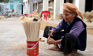 Làng hương Đông Kinh hối hả vào vụ