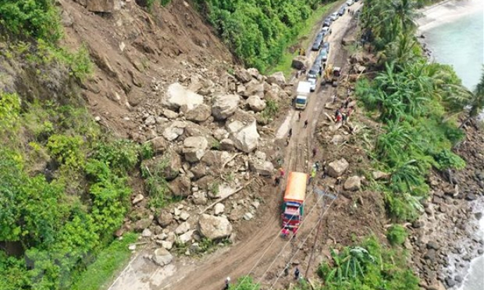 Lở đất tại mỏ vàng ở Indonesia, 5 người thiệt mạng, 70 người mất tích