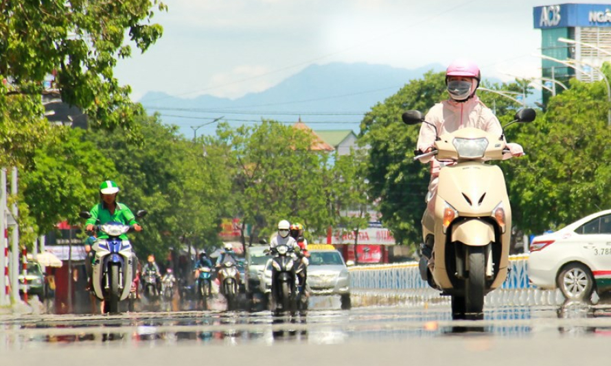 Bắc và Trung Trung Bộ nắng nóng gay gắt, có nơi hơn 40 độ C