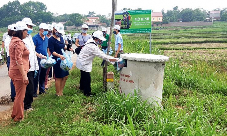 Ðẩy mạnh chương trình cùng nông dân bảo vệ môi trường