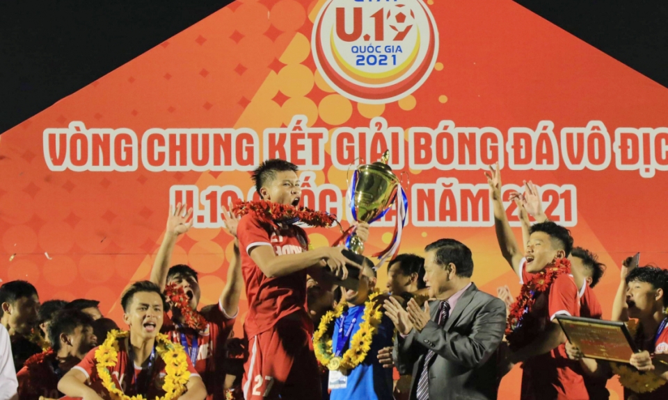 U19 PVF bảo vệ thành công chức vô địch