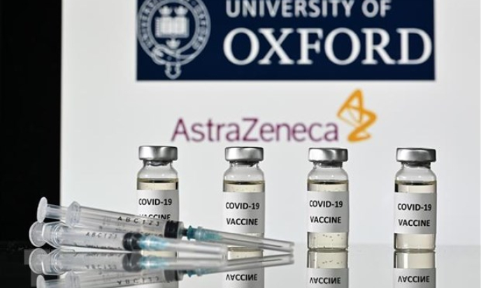 Hãng dược AstraZeneca thảo luận tích cực với EU về tranh cãi vaccine