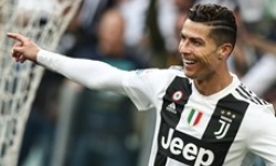 Giành Vua phá lưới Serie A, Ronaldo đi vào lịch sử bóng đá thế giới